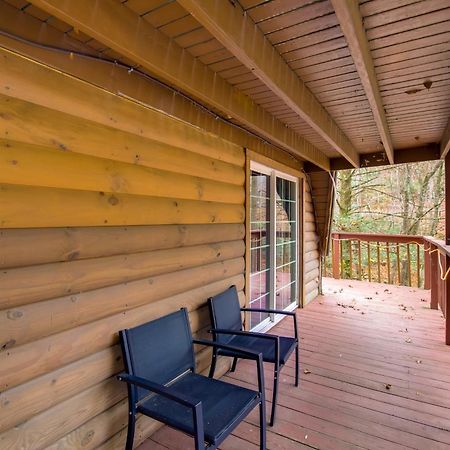 Gatlinburg A-Frame Home With Hot Tub Near Parkway Eksteriør bilde