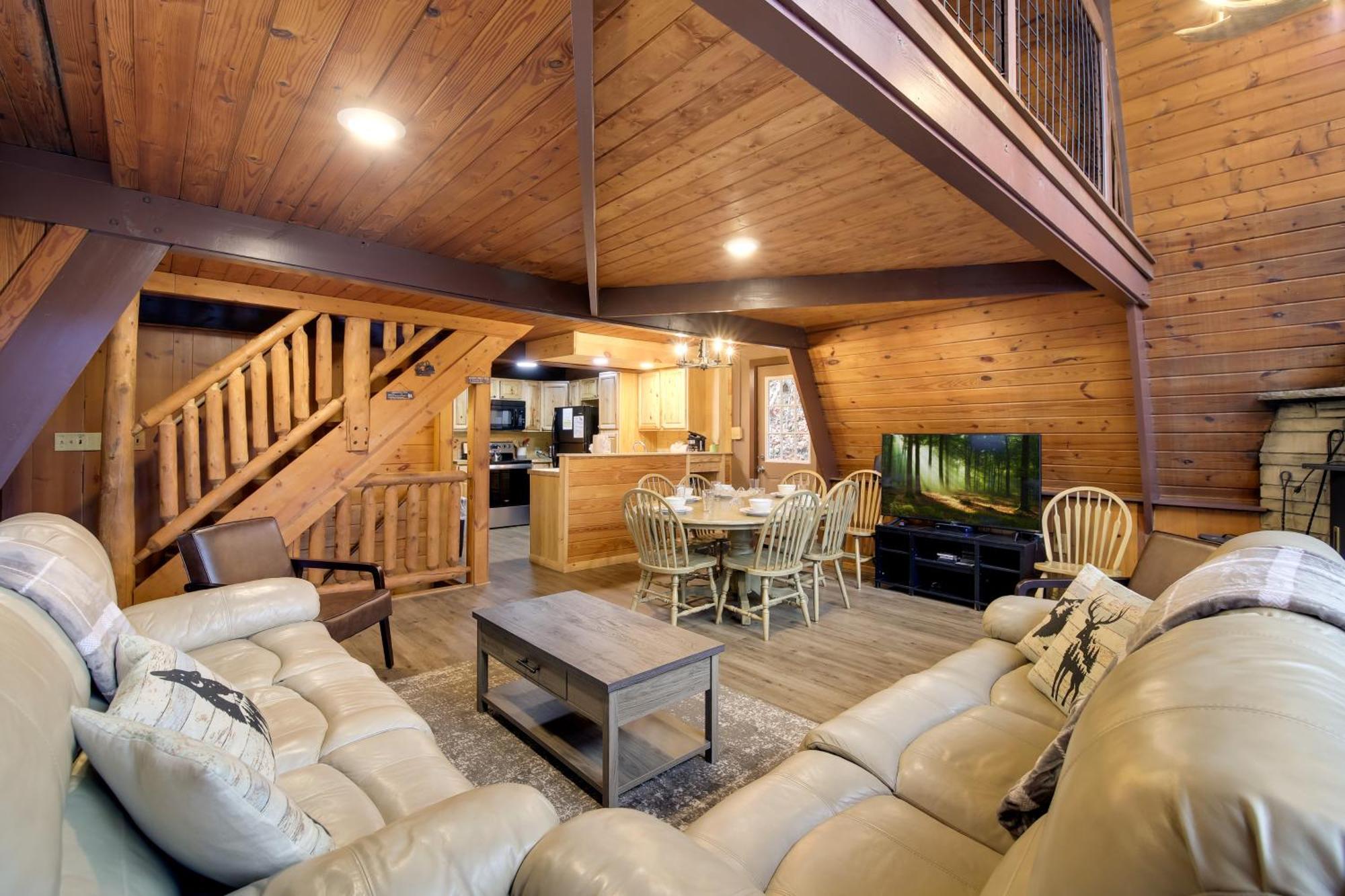 Gatlinburg A-Frame Home With Hot Tub Near Parkway Eksteriør bilde